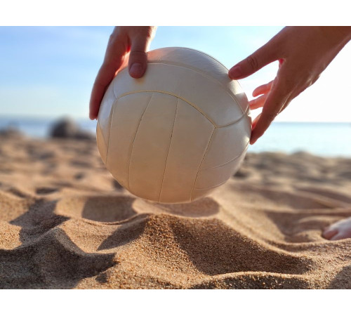 Волейбольный мяч Friday, белый