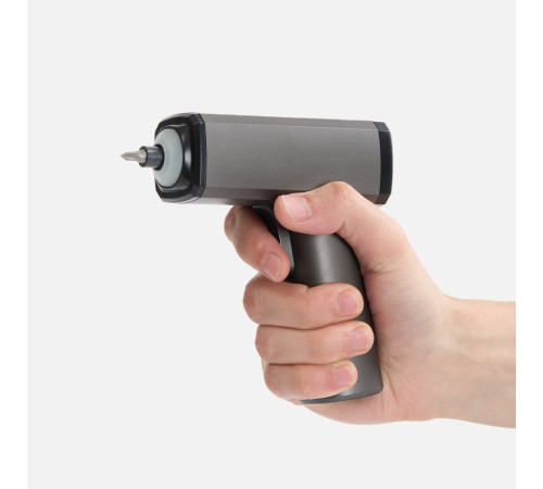 Отвертка аккумуляторная Propeller, черная