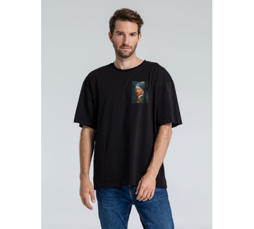 Футболка оверсайз «Мужчина с жемчужной сережкой», черная